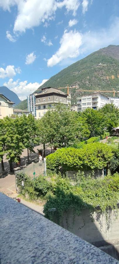 Bernina Station Center Apartment - Tirano Bagian luar foto